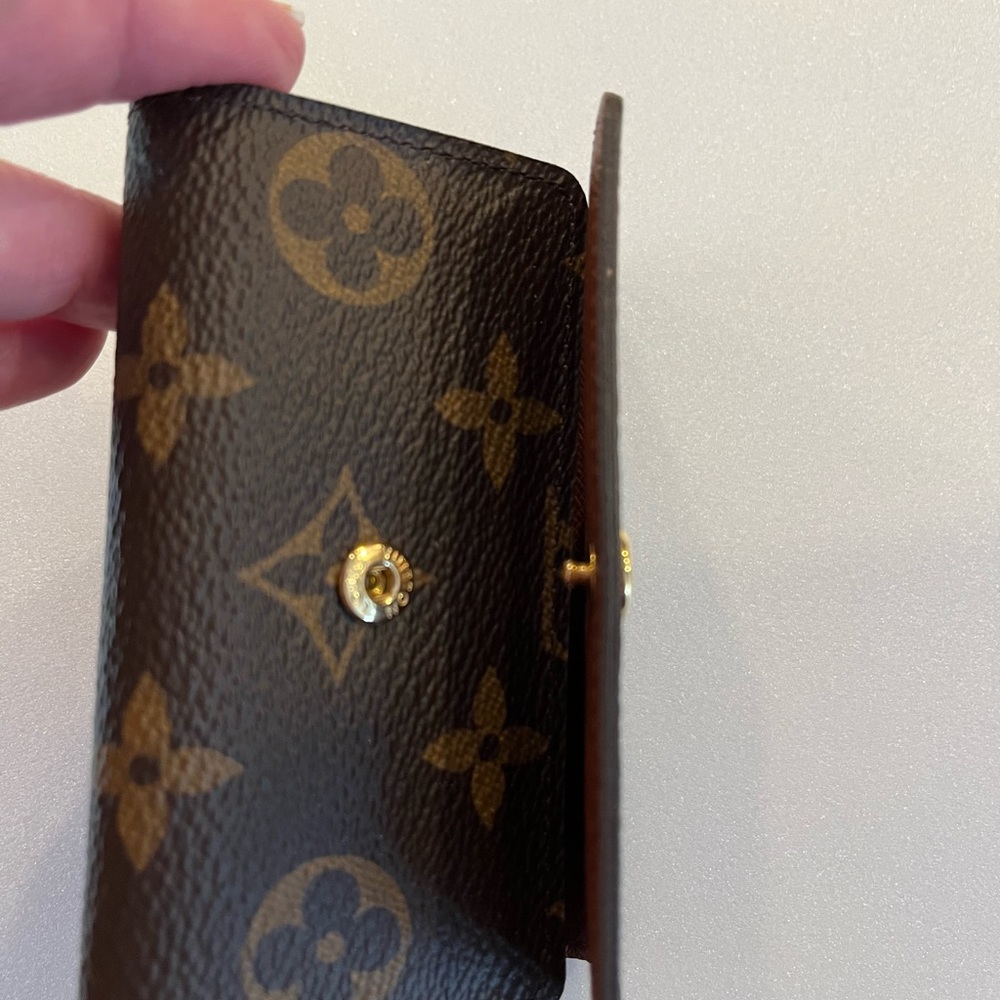 Louis Vuitton Multicles Key Case - Picture 2 of 8